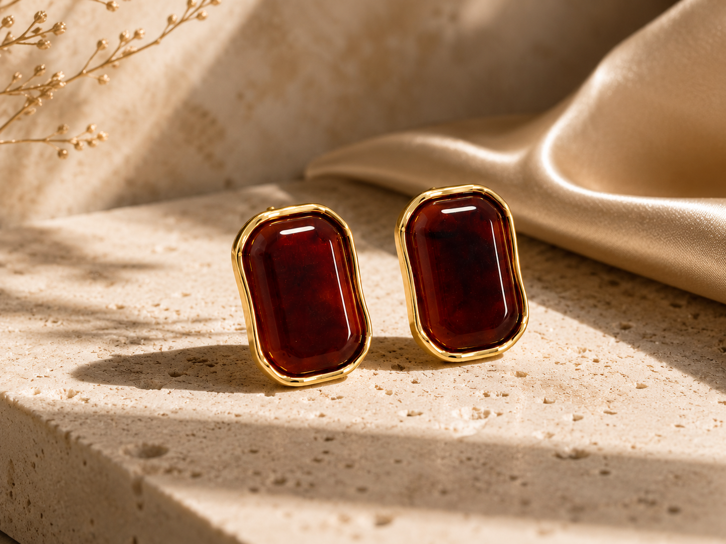 Léone — Puces d'oreilles Cabochon Bordeaux